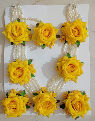 Lamansh baby shower 1 Necklace, 2 Earrings,1 Maangtika set / Yellow LAMANSH® Special Haldi 🌺 Jewellery Set