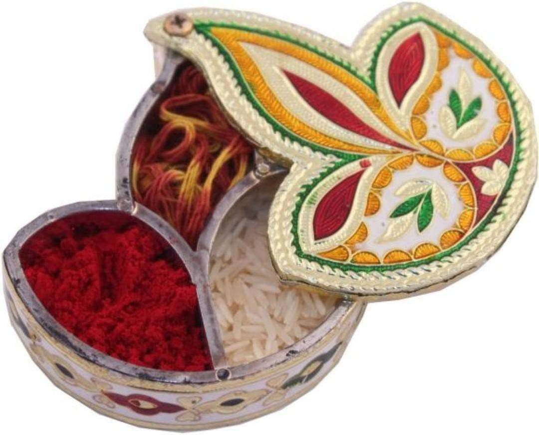 LAMANSH® Pack of 50 Diya Shape Kumkum Box Chopda for Roli Chawal Tika  Stick, Giveaways Chawal-Akshat-Haldi Wooden Chopda for Gift and Pooja  Decorative