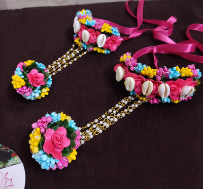 LAMANSH Floral 🌺 Giveaways LAMANSH® Shells X Floral 🌺 Bracelets Attached to Ring / Hathphools for Haldi mehendi ceremony