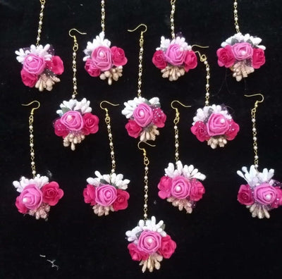 LAMANSH Floral 🌺 Giveaways Pink-White / Set of 20 Maangtika's LAMANSH® Artificial Flower Maangtika's / Bridesmaid Giveaways ( Set of 20 ) maangtika set