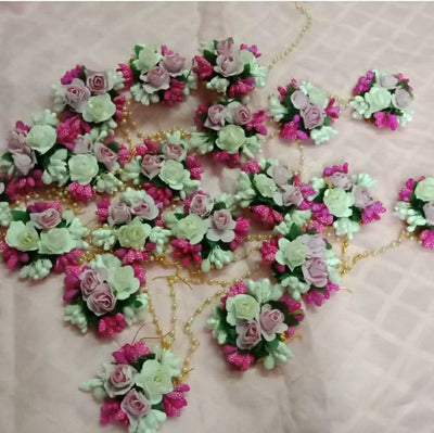 LAMANSH Floral 🌺 Giveaways Pink - White / Set of 25 Maangtika's LAMANSH® Artificial Flower Maangtika's / Bridesmaid Giveaways ( Set of 25 ) set