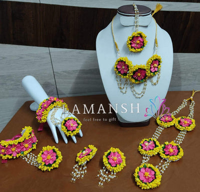 Lamansh Flower 🌺 Jewellery 1 Necklace, 1 Choker, 2 Earrings ,1 Maangtika & 2 Bracelets Attached with Ring set / Pink-Yellow LAMANSH® Handmade Flower Jewellery Set For Women & Girls / Haldi Set