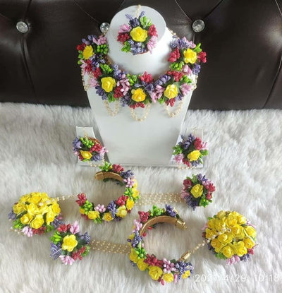 Lamansh Flower Jewellery 1 Necklace, 2 Earrings, 1 Maangtika & 2 Hathful with kaleere set / Rainbow🌈 LAMANSH® Special Floral 🌺 Jewellery Set