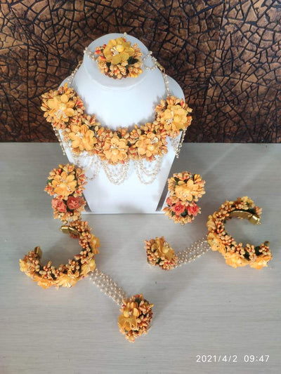 Lamansh Flower 🌺 Jewellery 1 Necklace, 2 Jhumki Earrings ,1 Maangtika & 2 Bracelets attached with ring set / Yellow LAMANSH® Handmade Flower Jewellery Set For Women & Girls / Haldi Set