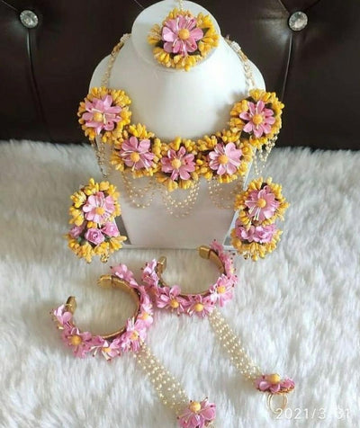 Lamansh Flower 🌺🌻🌹🌷 Jewellery Set 1 Necklace, 2  jhumki Earrings, Bracelet Attached With ring & 1 Maangtika Set / Yellow-Pink LAMANSH® Special Haldi Mehendi 🌺 Jewellery Set / Floral Jewellery set