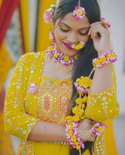 Haldi flower jewellery set with bracelet