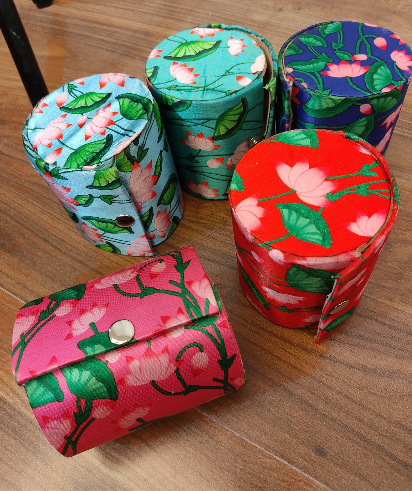 100 Rs each on buying 🏷in bulk | Call 📞 at 8619550223 Bangles Box LAMANSH® 4 inch Width Pichwai Print Bangle Boxes for Wedding Favors 🎁 | Gift Boxes for Bridesmaids