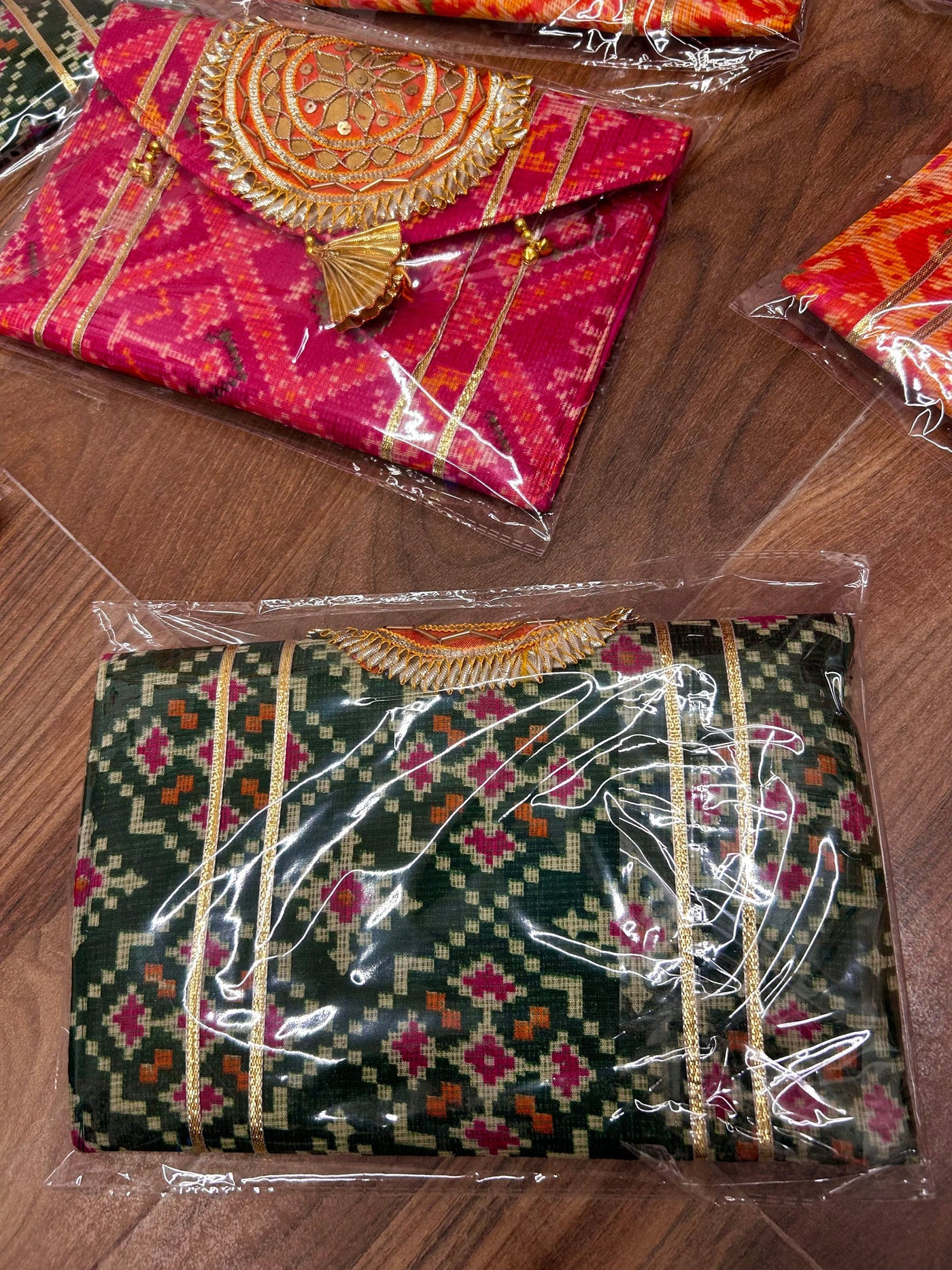 100 Rs each on buying 🏷in bulk | Call 📞 at 8619550223 Clutch LAMANSH Patola Designer Gota Clutch Envelopes for wedding favors 🎁 & return gifting
