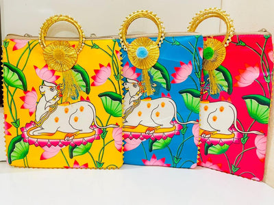 100 Rs each on buying 🏷in bulk | Call 📞 at 8619550223 pichwai bag LAMANSH® Pichwai 🐄 Floral Print Gift 🎁 bags | Kamdhenu cow print Bags for Return Gifting 🎁 in Indian wedding & Puja ceremony