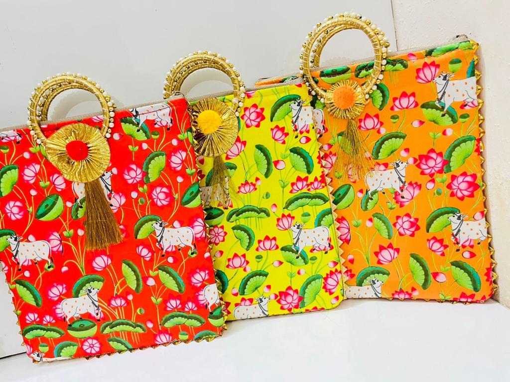 100 Rs each on buying 🏷in bulk | Call 📞 at 8619550223 pichwai bag LAMANSH® Pichwai 🐄 Floral Print Gift 🎁 bags with gota chudi handle , Pom Pom & Tassels work | Bags for Return Gifting 🎁 in Indian wedding & Puja ceremony