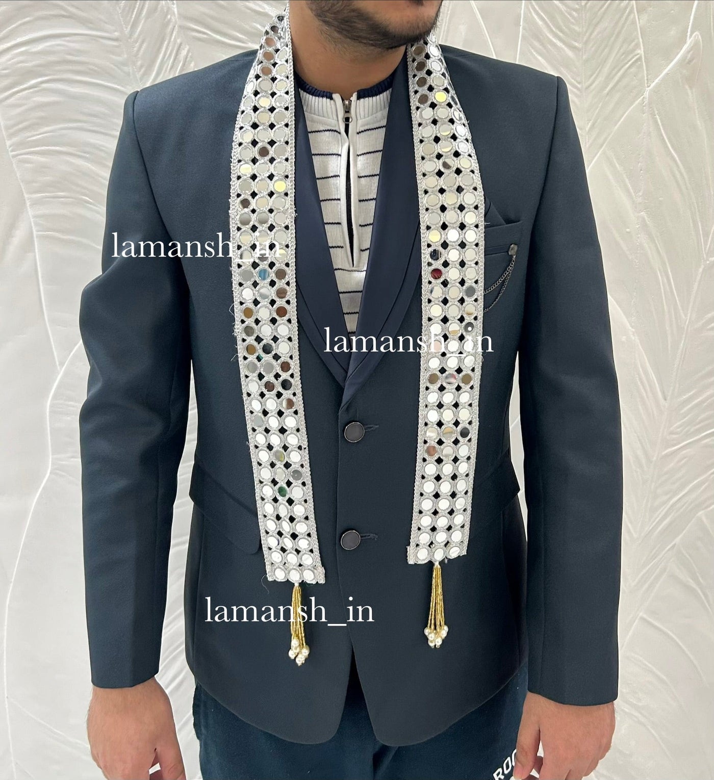 120 Rs each on buying 35+ pcs / WhatsApp at 8619550223 to order 🔥 Barati Swagat mala 1 LAMANSH Mirror work fabric Guests Welcome Barati Swagat Mala / Dupatta / Stole / Patka's For Weddings