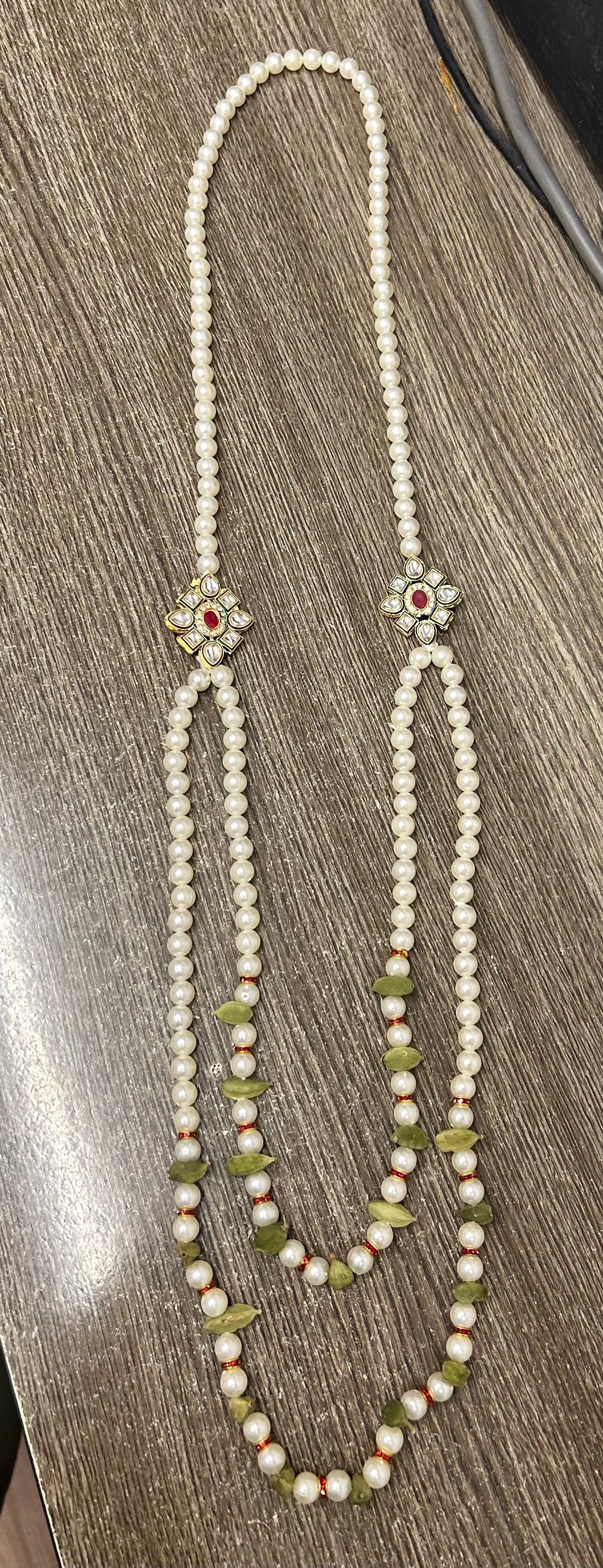 125 Rs each on buying 50+ pcs / WhatsApp at 8619550223 Elaichi mala Real elaichi mala with kundan stone for wedding favours 🎁 and guests welcome