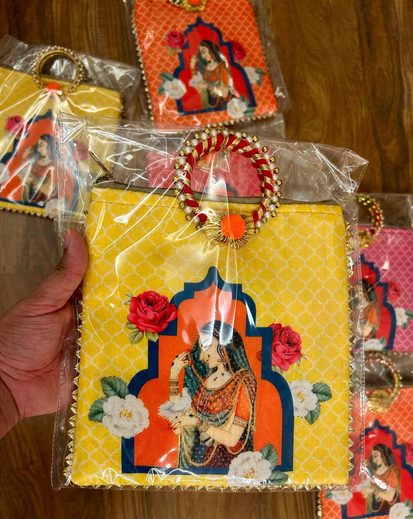 125 Rs each on buying 🏷in bulk | Call 📞 at 8619550223 gift hand bag LAMANSH Rani Print Return Gifts 🎁 bags with gota chudi handle | Rajasthani royal Princess Rajpuri Girl Print Hand Bags for Wedding favors & Puja , Festival ceremony 🕉️ guests