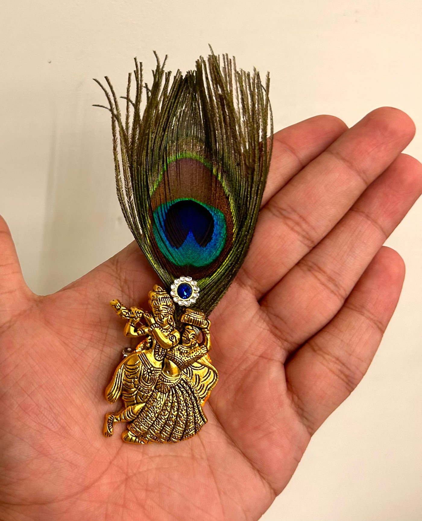 LAMANSH Metal Radha krishna ji brooches with mor pankh 🦚 / Welcome gifts for barati's and guests in weddings and hotels resorts or destination weddings