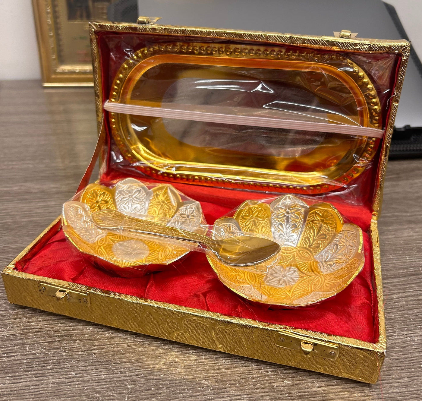 190 Rs per set🏷in bulk | Call 📞 at 8619550223 silver bowl sets LAMANSH® German Silver Golden Plated Metal Bowl set for Gifting 🎁 | German Silver Tray & Bowl set in golden box for Wedding favours & Return Gifting 🎁