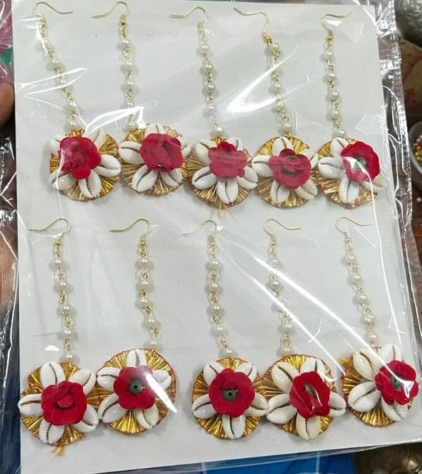 25 rs each on buying 100+ pcs | WhatsApp at 8619550223 Floral 🌺 Giveaways LAMANSH Shells Floral Maangtika's for haldi mehendi favors giveaways for bridesmaids (Pack of 10)