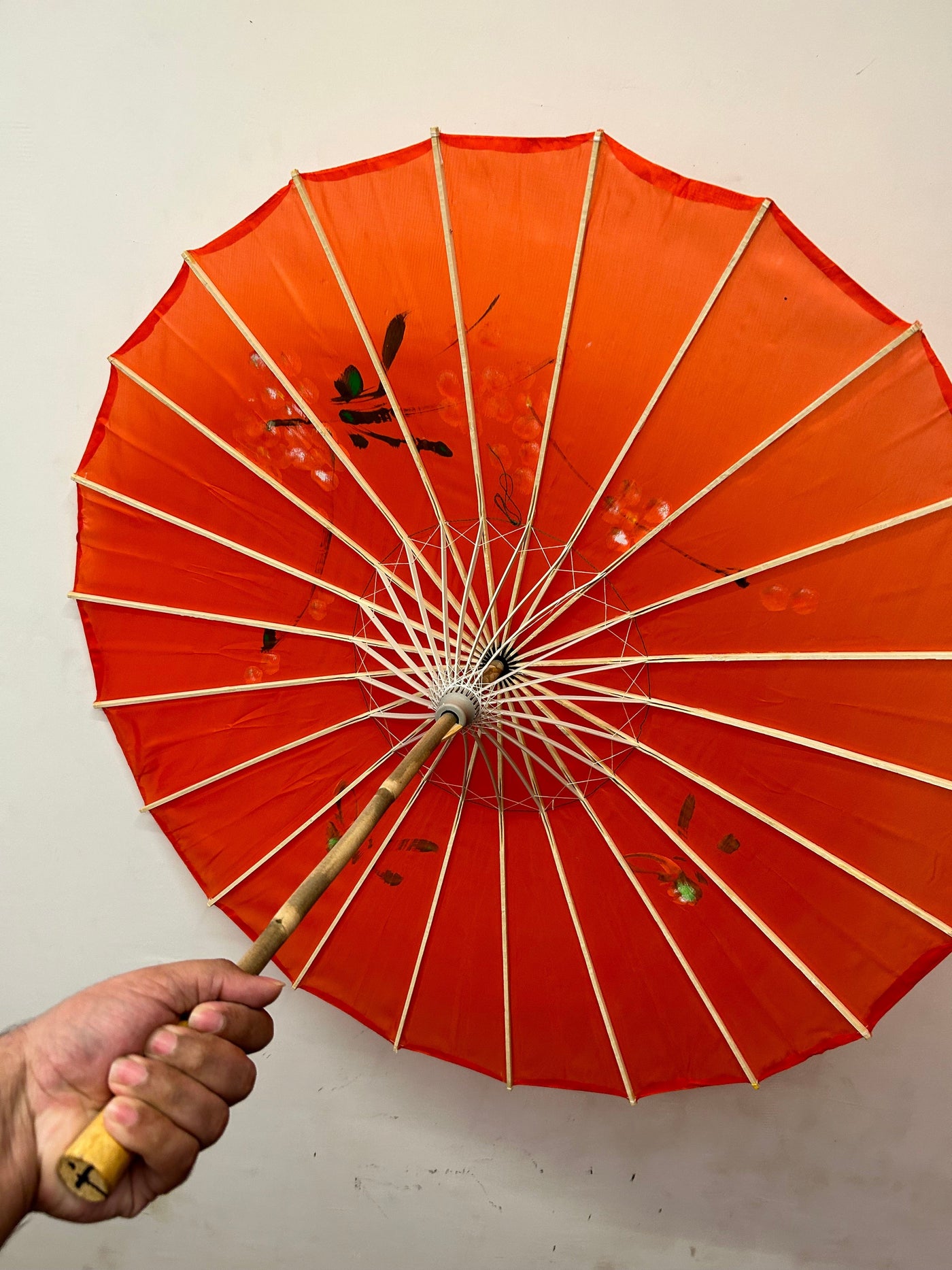 250 Rs each on buying 25+ pcs / WhatsApp at 8619550223 to order 🛒 Umbrella ☂️ Lamansh Japanese Wooden Frame Umbrella / Best for Bride & Bridal entry in Weddings & Events