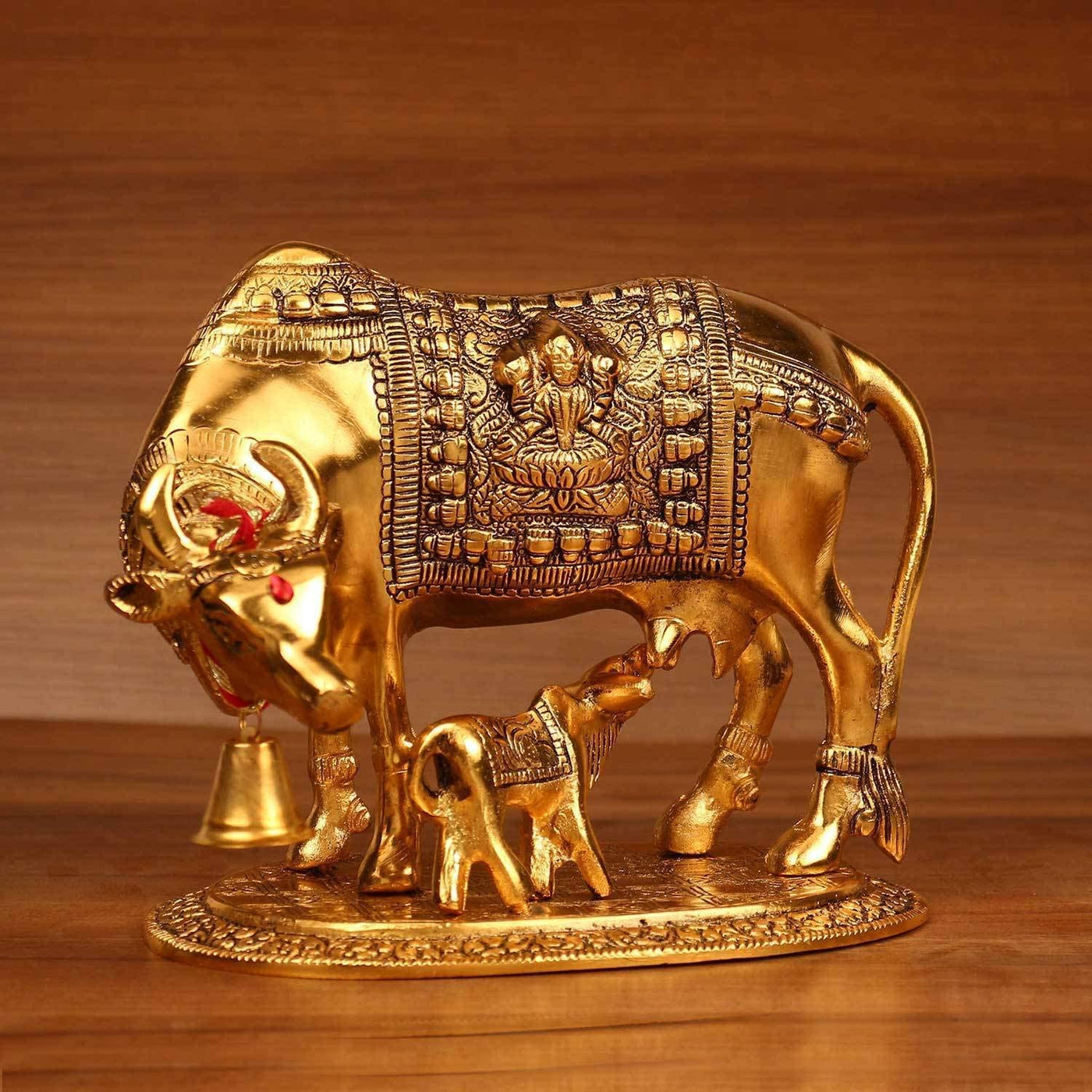 280 Rs each on buying 🏷in bulk | Call 📞 at 8619550223 Kamdhenu Cow and Calf Showpiece LAMANSH® Golden Plated Kamdhenu Cow and Calf Statues for Return Gifting 🎁 in Pooja & Wedding ceremony