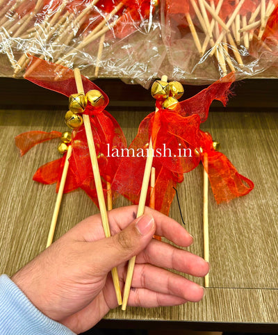 35 rs each on buying 100+ pcs / WhatsApp at 8619550223 to order 🏷️ Ghungroo sticks 1 Red Ghungroo sticks for Phera ✨ Varmala, Jaimala, couple entry or guests welcome / Wedding rattles / wedding wands