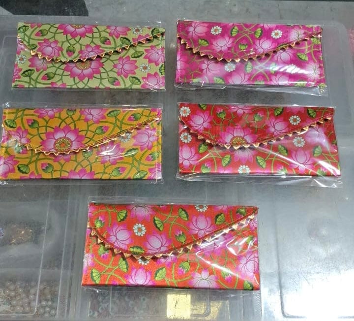 Floral print shagun cash envelopes lifafe clutches for haldi mehendi w ...