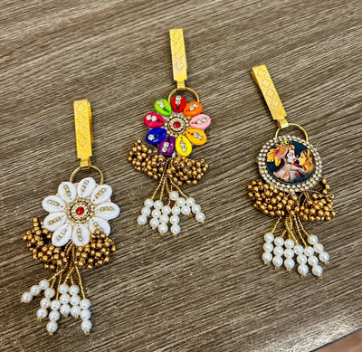 55 Rs each on buying 50+ pcs / WhatsApp at 8619550223 to order satka pins Satka's keychains for ladies | haldi mehendi sangeet favors for bridesmaids in weddings