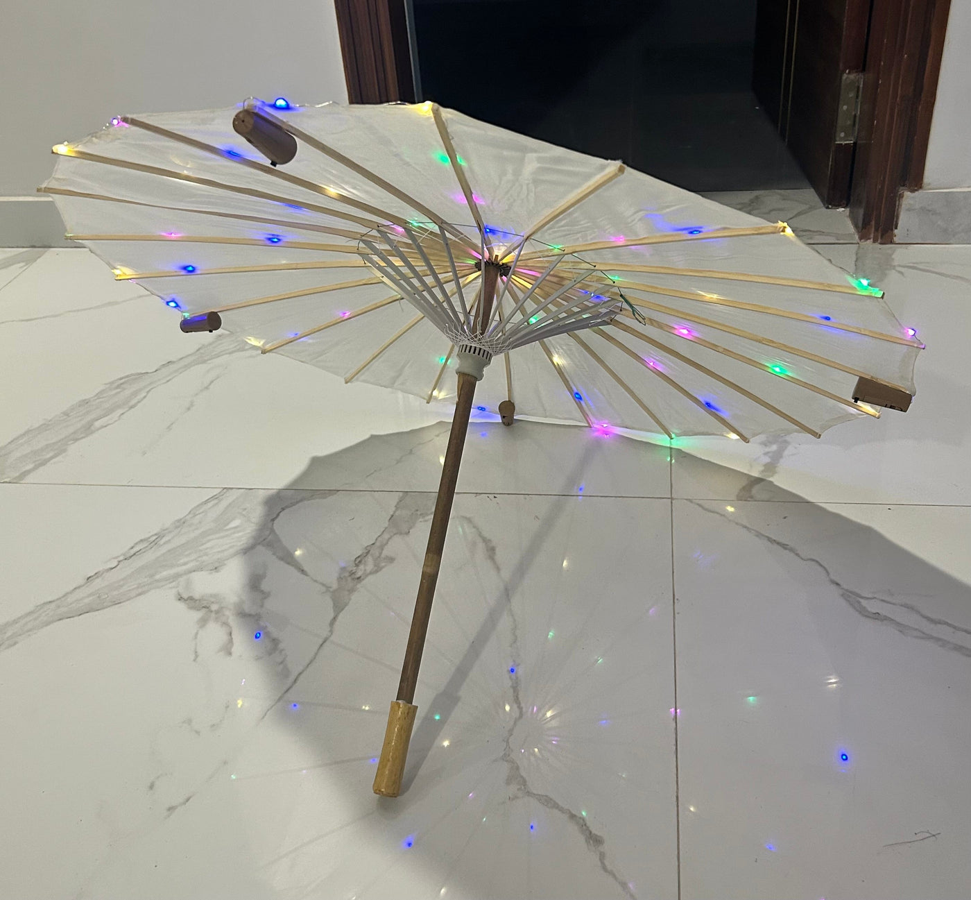 550 Rs each on buying 8 pcs / WhatsApp at 8619550223 to order Umbrella ☂️ 1 Umbrella LED Japanese Umbrella's for wedding guests and bridesmaids / Chinese Wooden Frame Umbrella for Bridal entry or decoration in Weddings & Events