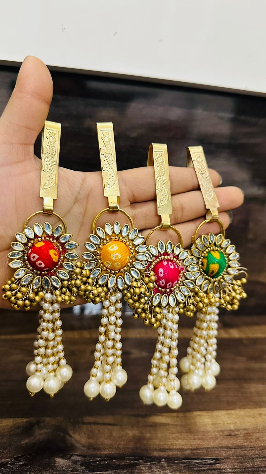 65 Rs per pc on buying 50 pcs satka pins LAMANSH Designer Kundan satka's keychains for ladies | haldi mehendi sangeet favors for bridesmaids in weddings