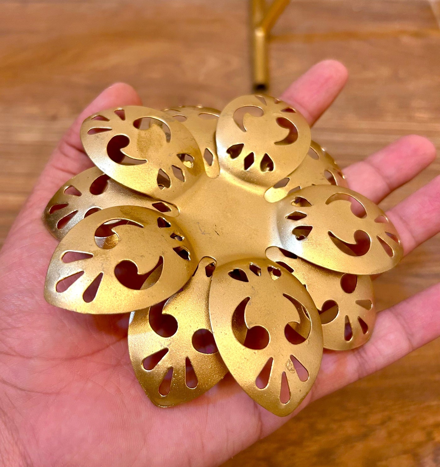 70 Rs each pc on buying 50+ qty | Whatsapp at 8619550223 candle holder LAMANSH Metal Lotus Diya stand | Floral shape golden candle 🕯️holder for diwali & Navratri decor / Return gifting 🎁