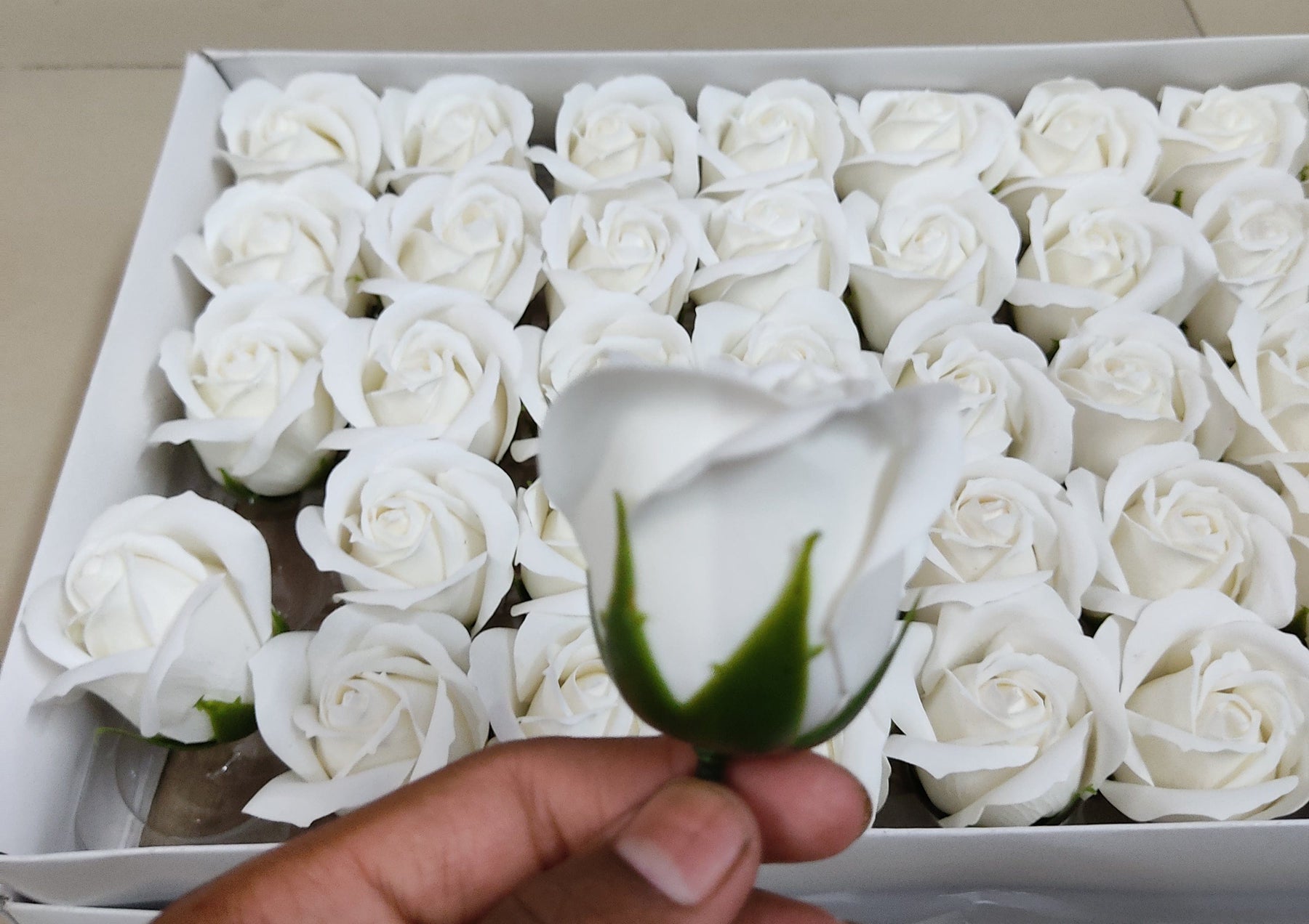 Withe Plastic Roses Big White Plastic Rose Flowers for Art & Craft | Jewellery Making | Bo ...