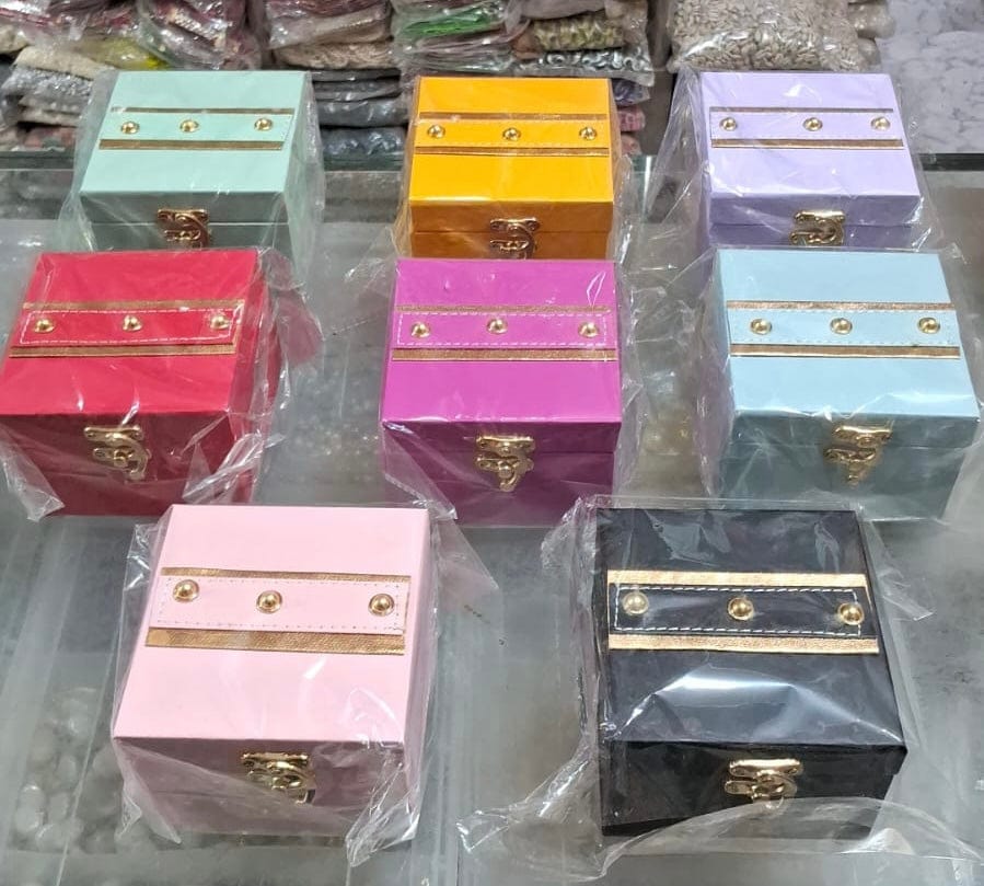 90 Rs each on buying 🏷50+ qty | Call 📞 at 8619550223 leatherite boxes LAMANSH® (4*4 inch) Leather mini trunk boxes for gifting 🎁 / small leatherite lock boxes for wedding favors / Jewellery✨orgainzer box