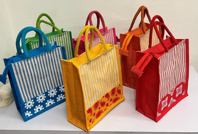 95 Rs each on buying 🏷 50+ qty | Call 📞 at 8619550223 jute gift bags LAMANSH® Designer Printed Jute Gift Bags for Festive & Wedding ceremony | Gift packing bags