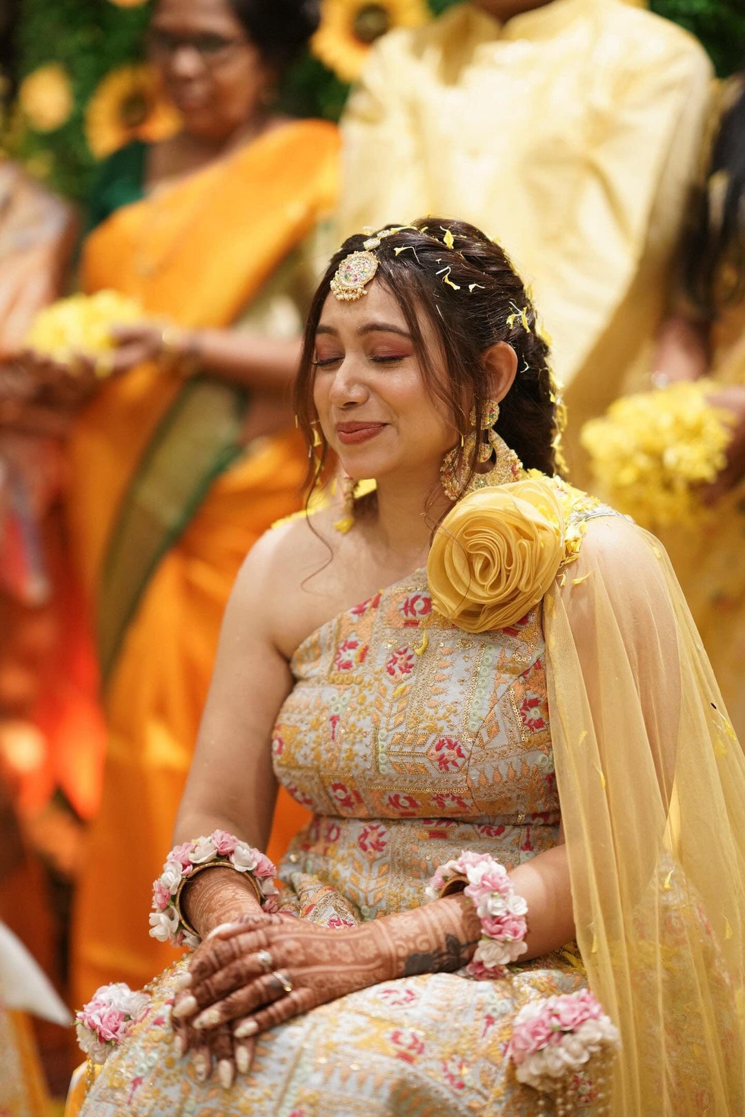 Mehendi Ceremony Bangle Ceremony Dress For Bride LAMANSH® Special