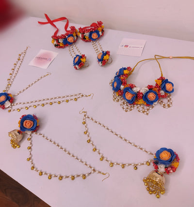 Lamansh Flower 🌺 Jewellery 1 Necklace, 2 Earrings with extended clips ,1 Maangtika with side chain & 2 Bracelets Attached with Ring set / Red Peach White Blue LAMANSH® Handmade Flower Jewellery Set For Women & Girls / Jewelry Set for Haldi , Mehendi & Baby Shower Event