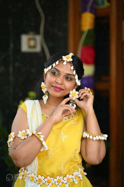 LAMANSH Flower Jewellery LAMANSH® Shells X Floral 💛 Yellow Bridal Jewellery set for Mehendi & Haldi