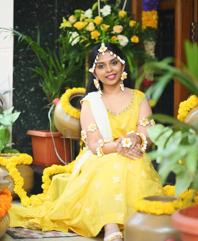 LAMANSH Flower Jewellery LAMANSH® Shells X Floral 💛 Yellow Bridal Jewellery set for Mehendi & Haldi