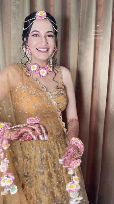 LAMANSH gorgeous floral set with kalire LAMANSH® Beautiful Bridal Floral Jewellery Set 🌺 with Matching Kaleera set for mehendi ceremony