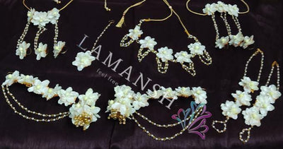 Lamansh Necklace, Earring, Maangtika & Bracelet Set LAMANSH Bridal White Floral 🌸 Jewellery Set for Haldi ceremony