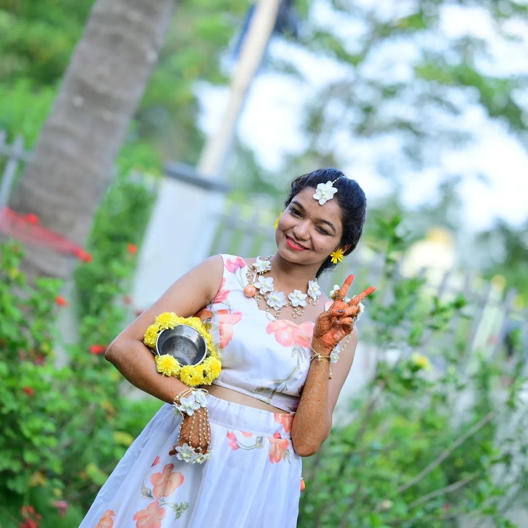 Jewellery Modern Haldi Ceremony Dresses For Bride LAMANSH