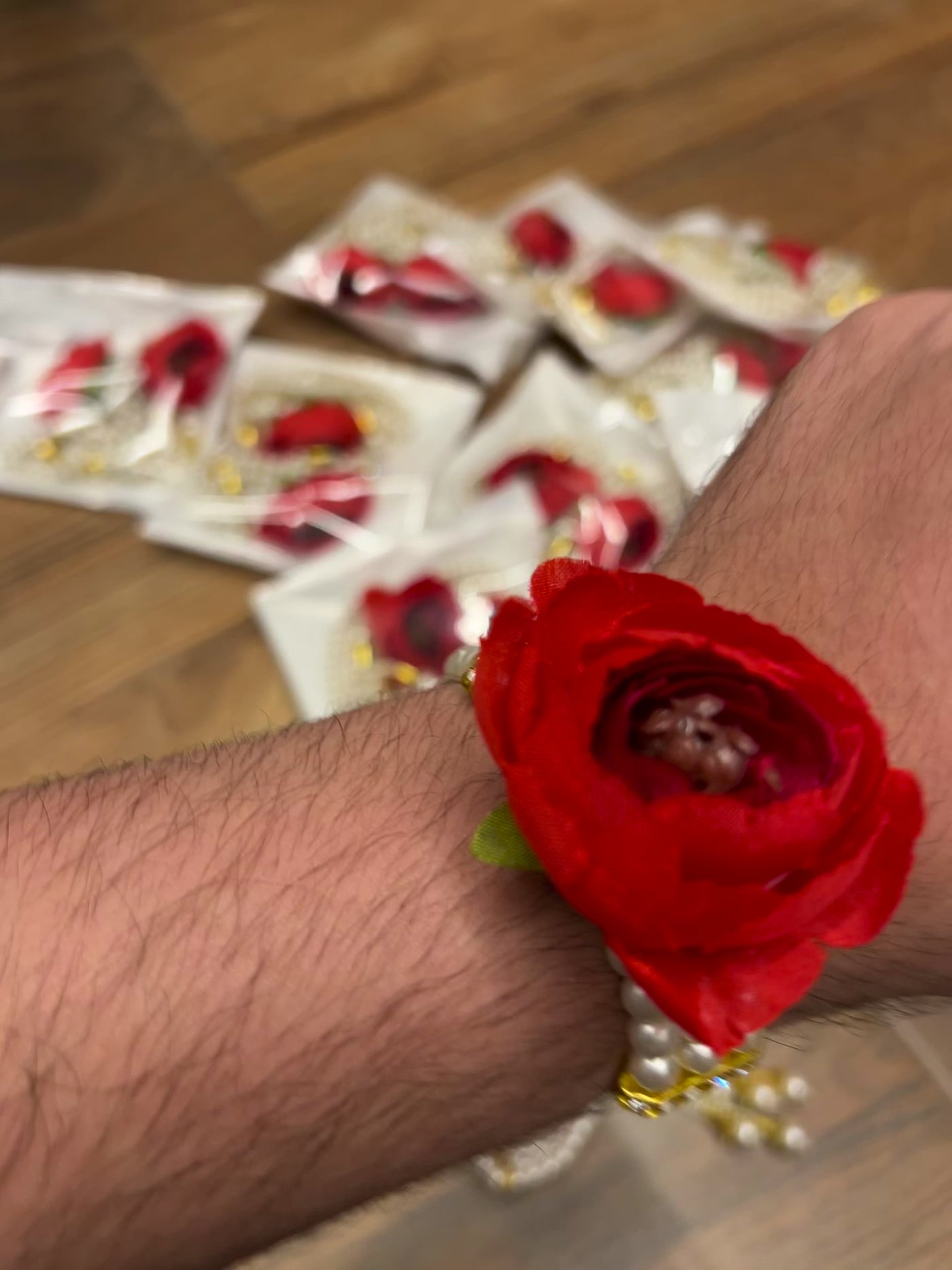 LAMANSH Floral pearl bracelets for bridesmaids return gifts 🎁 in haldi and Mehendi ceremony / Pearl elastic bracelets for wedding Favours
