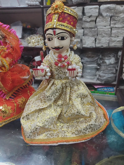 LAMANSH® ( 9 inch Height ) Wooden Isar Gangaur Idols Gangaur Pooja / Handcrafted Isar Gangor ji idol with Dress & Jewellery