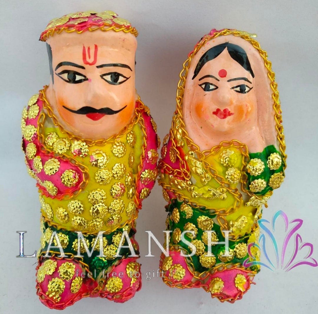 LAMANSH Asorted / Wooden / 1 Couples ( 1 Male - 1 Female) LAMANSH® Handicraft Showpiece Home Decor Rajasthani Man and Women Statue Decorative Gift