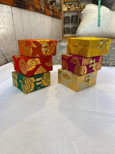 LAMANSH ® Assorted LOT OF 100 Pcs Indian Handmade Sweet Box, Indian Gift Box, Indian Bridesmaid Box, Jewellery Box, Return Gift For Guests, Wedding Favor