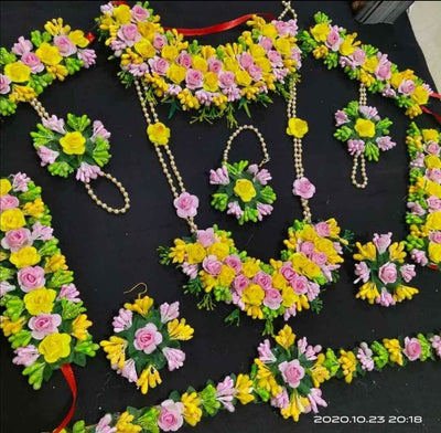 Flower Jewellery set For Mehandi 