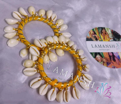 LAMANSH Bangles set White - Yellow / Standard / Shells 🐚 Style Lamansh® Set of 2 Shells Bangles set for Bride in Haldi & Mehendi Ceremony / Bangles set