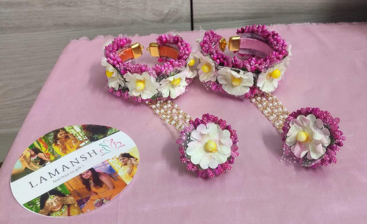 Lamansh Bracelet Attached With Ring Set White - Pink / Artificial flowers / Haldi ,Wedding,Engagement Lamansh™ Floral Ring Bracelet Set for Engagement / Haldi / Floral Accessories set