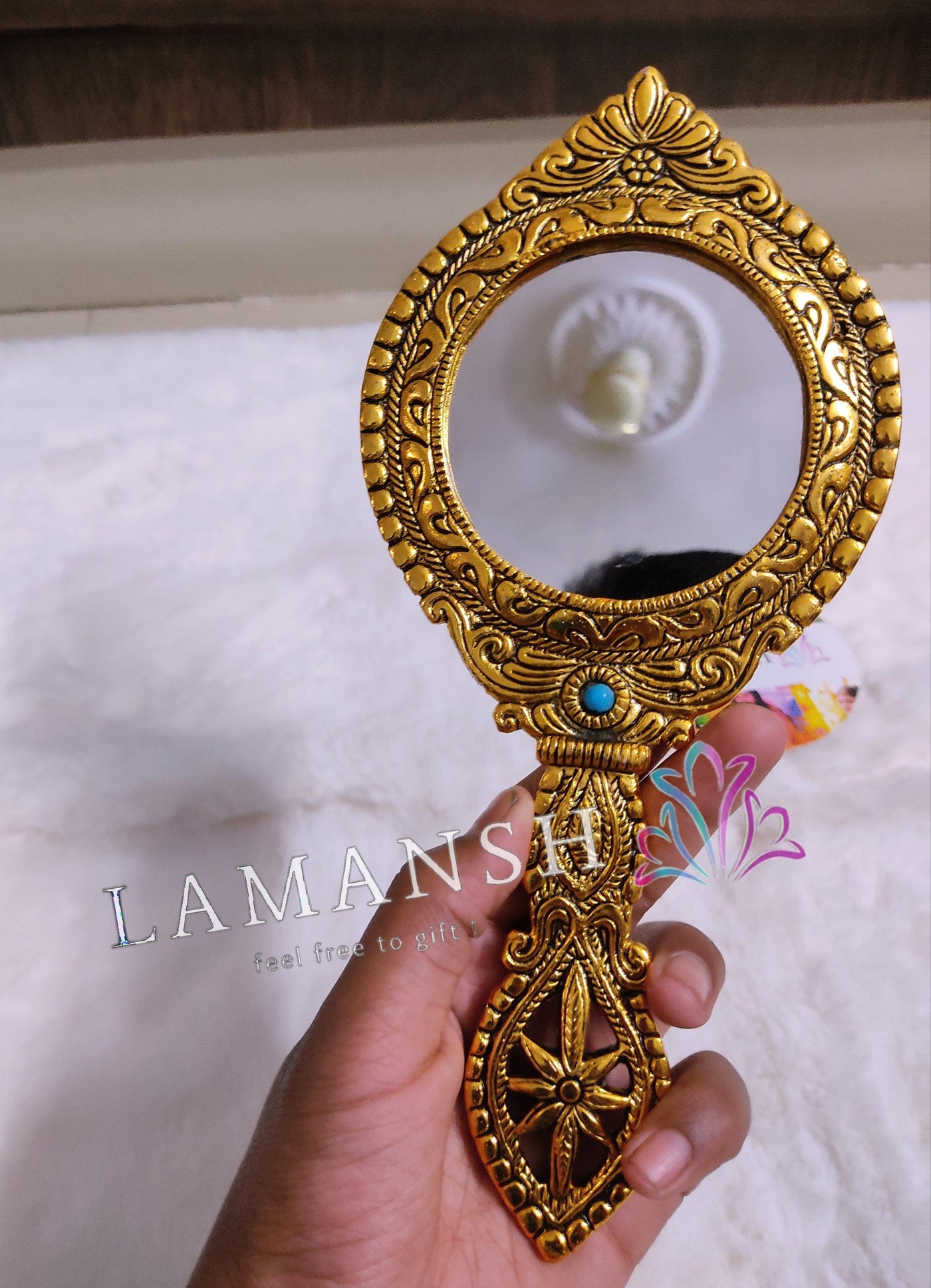 Lamansh designer mirrors LAMANSH (Pack of 1) Aluminium Gold Plated Hand Mirror (Golden)
