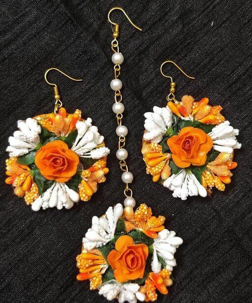 Lamansh Floral 🌺 Giveaways 1 Maangtika & 2 Earrings set / Orange-White LAMANSH® Flower Jewellery Set / Set of 1 Maangtika & 2 Earrings / For Women & Girls / Haldi Set