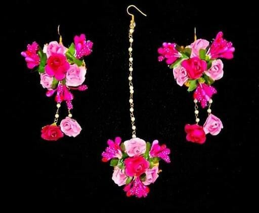 Lamansh Floral 🌺 Giveaways 1 Maangtika & 2 Earrings set / Pink LAMANSH® Flower Jewellery Set / Set of 1 Maangtika & 2 Earrings / For Women & Girls / Haldi Set