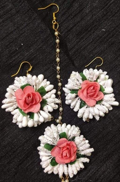 Lamansh Floral 🌺 Giveaways 3 Maangtika & 3 pair Earrings set / Peach-White LAMANSH® Flower Jewellery Set / Set of 3 Maangtika & 3 pair Earrings / For Women & Girls / Haldi Set