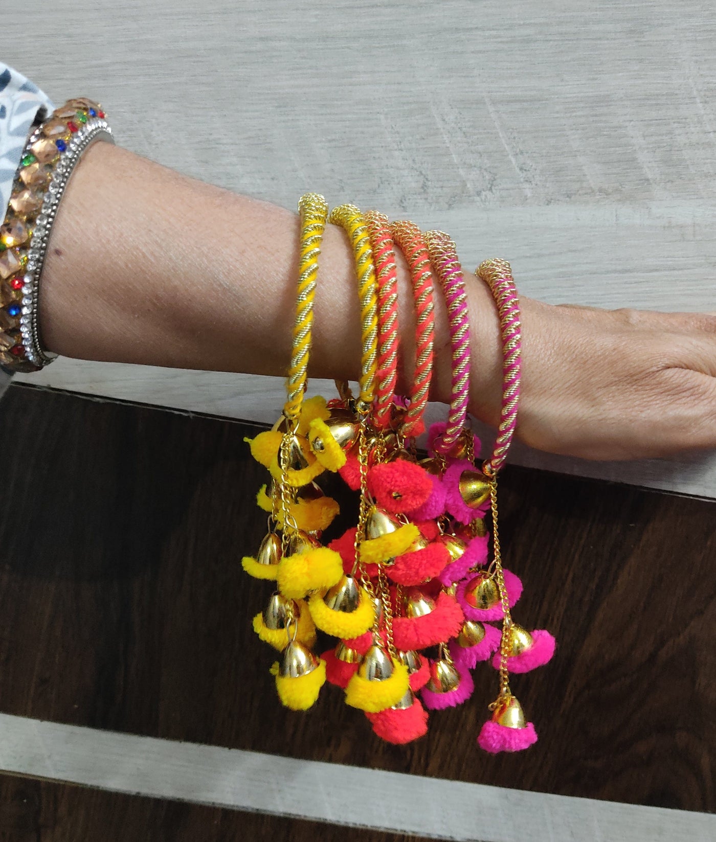 LAMANSH Floral 🌺 Giveaways Assorted colors / 25 Bangles with latkan LAMANSH 25 Pcs Artificial Floral Gota Free size Bangles set with latkan /Sangeet Haldi Mehendi Favors for Bridesmaid / giveaways set